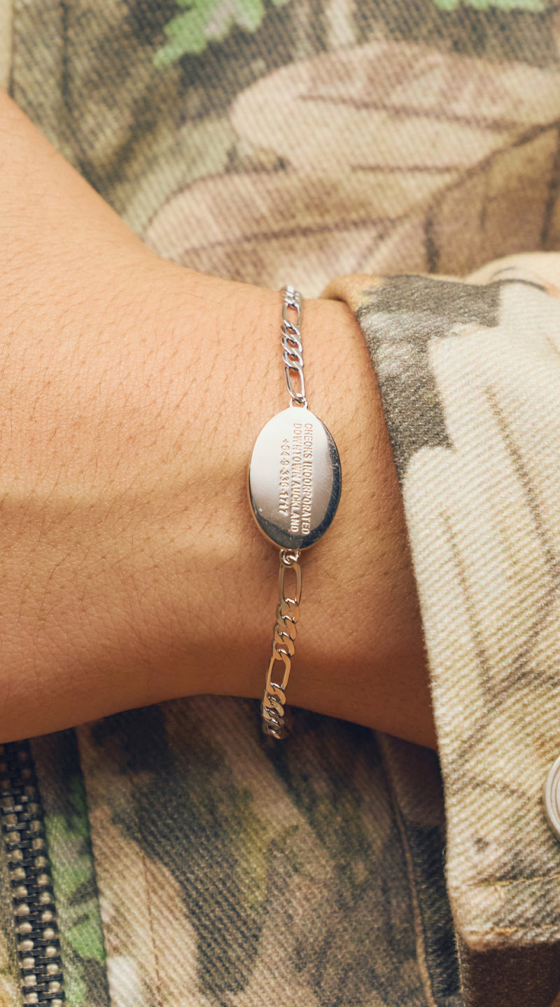 Return Plate Bracelet | CHECKS DOWNTOWN