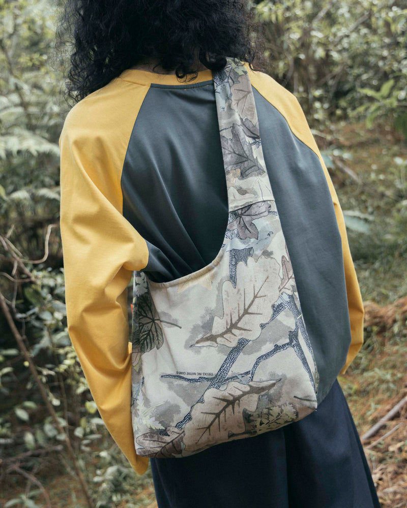 Swing Tote Bag Brown Camo | CHECKS DOWNTOWN