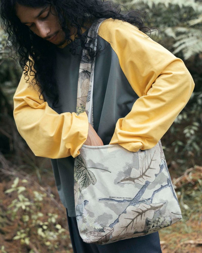 Swing Tote Bag Brown Camo | CHECKS DOWNTOWN