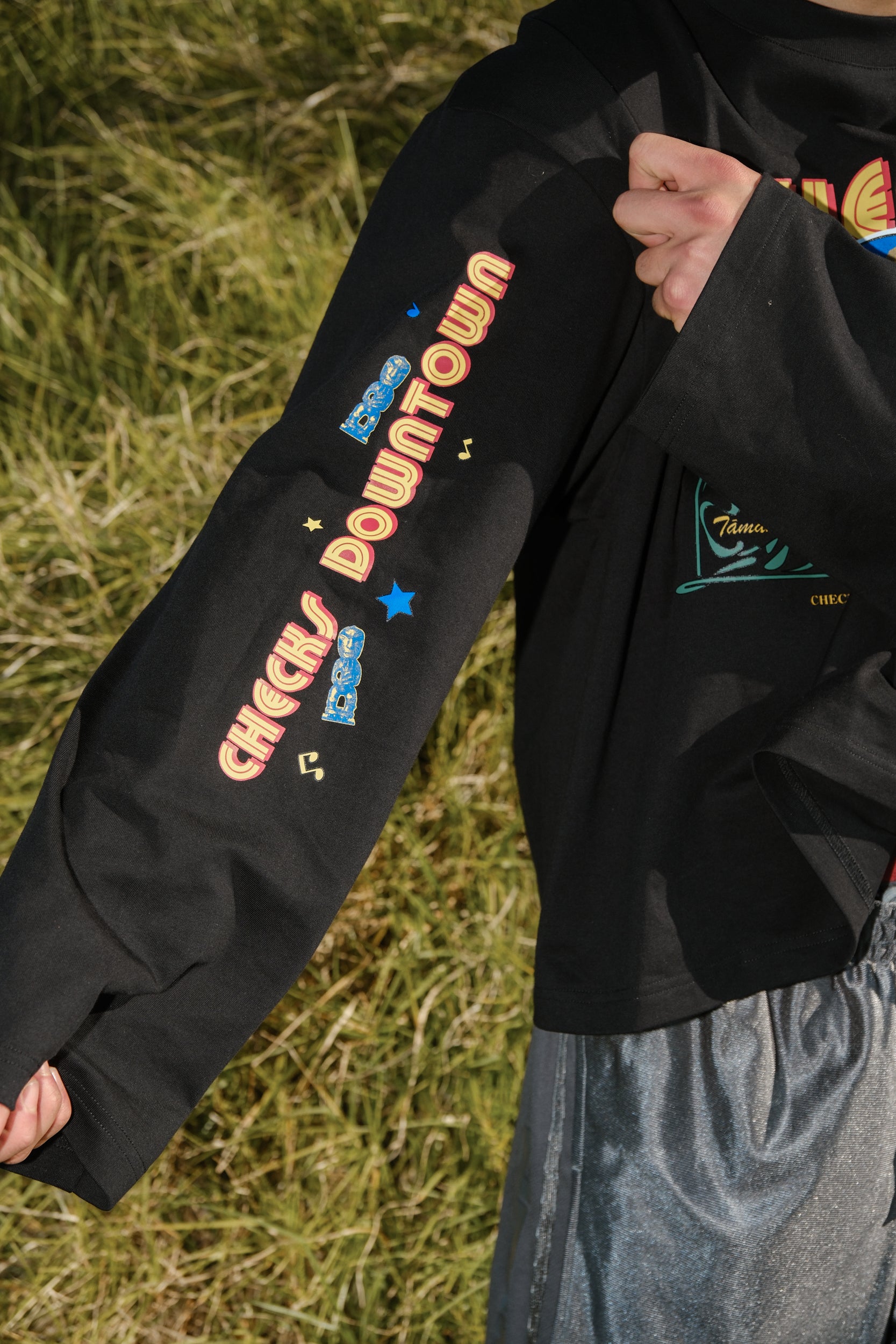 Tāmaki City Series LS Tee Black | CHECKS DOWNTOWN