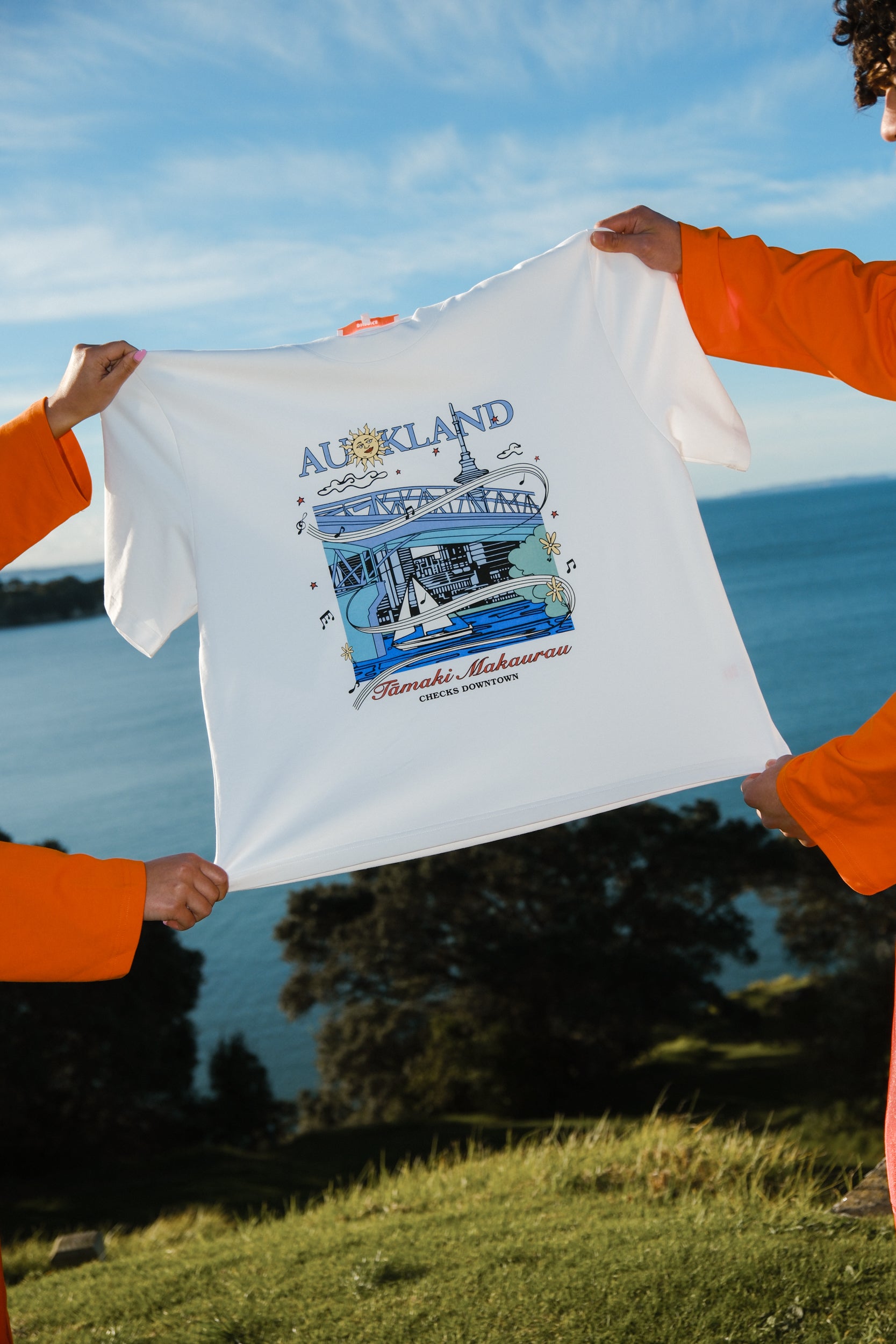 City of Sails Tee White | CHECKS DOWNTOWN