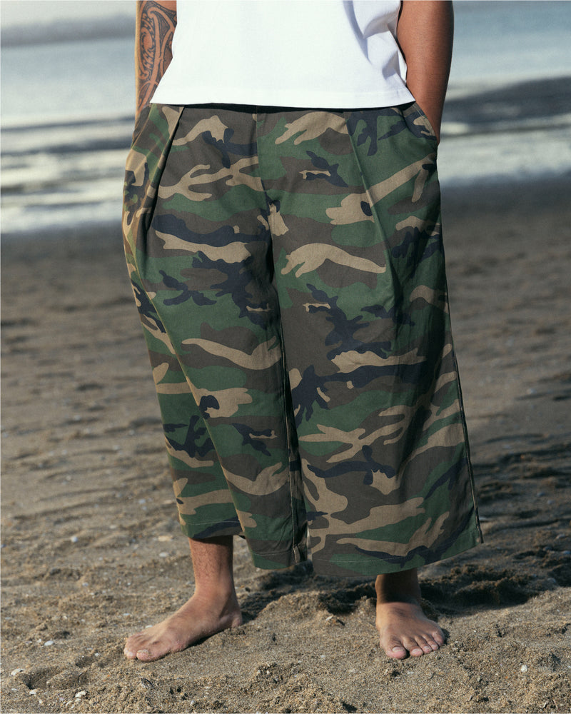 Hakama Shorts V2 Woodland Camo | CHECKS DOWNTOWN