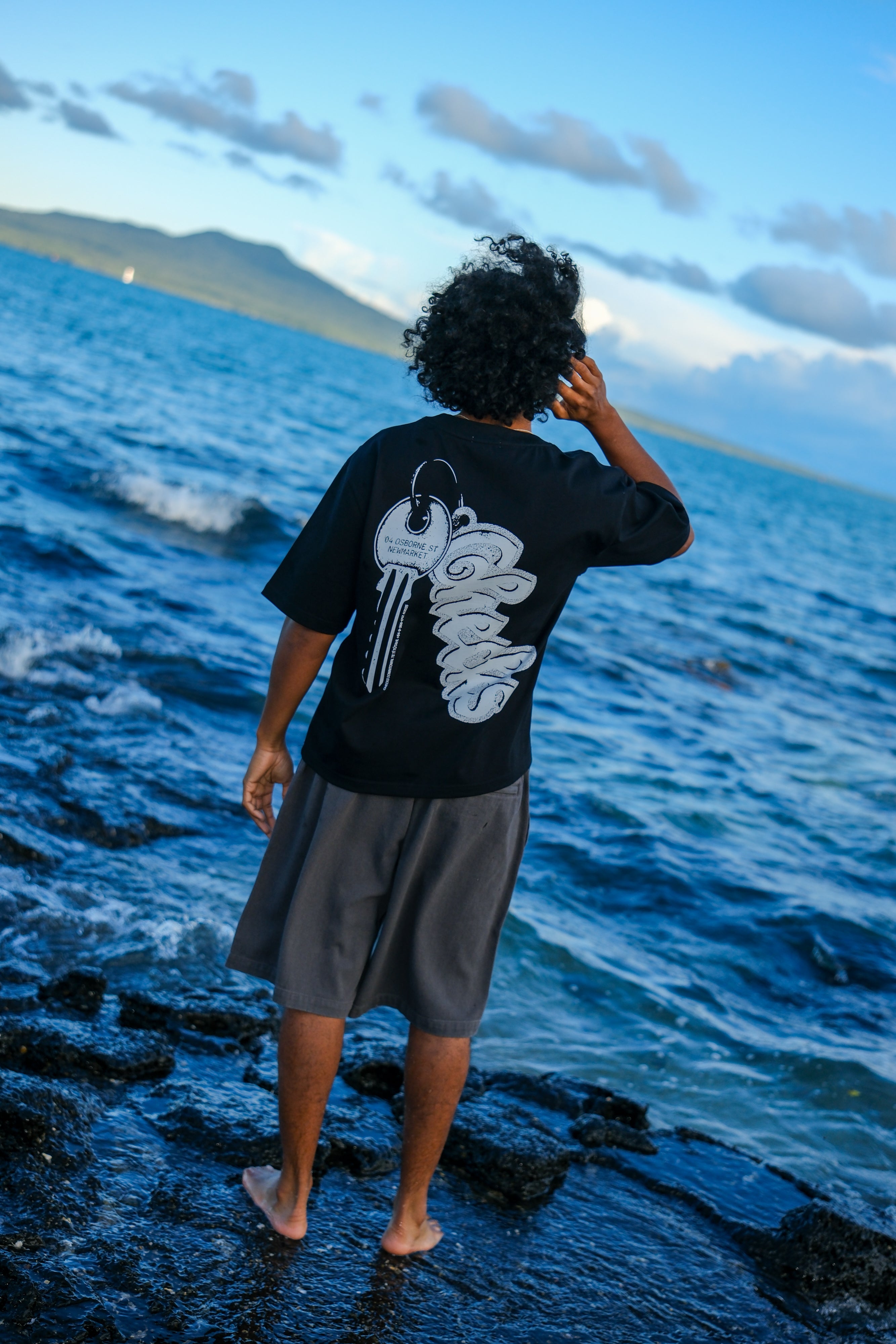Shop Key T-shirt Black | CHECKS DOWNTOWN