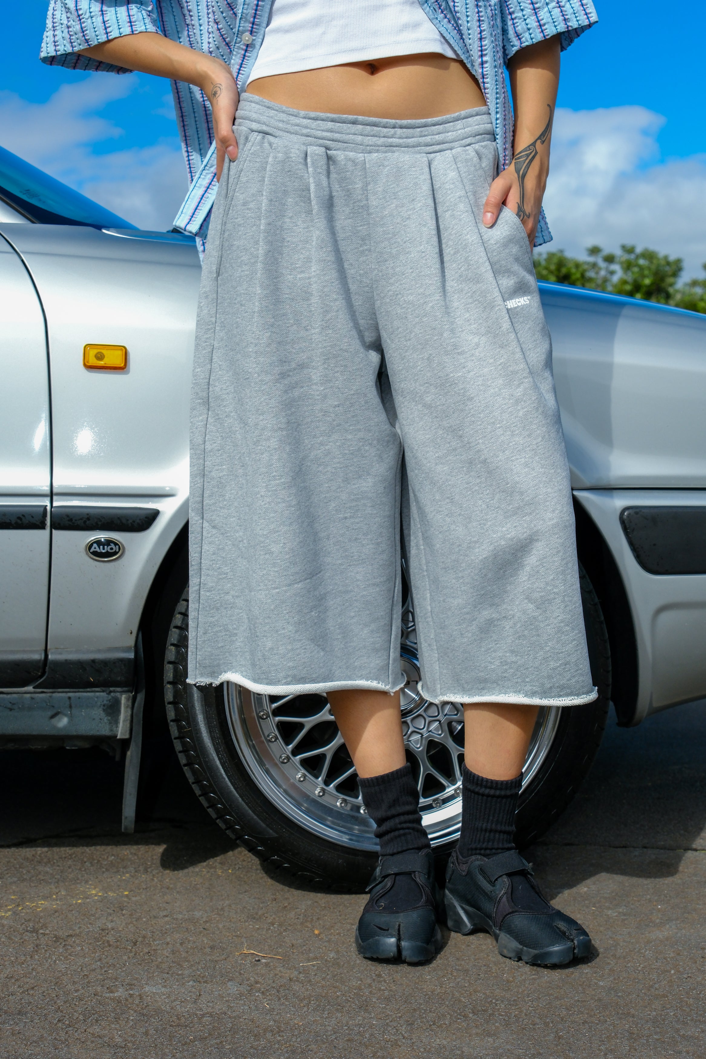 Lark Sweatshorts Athletic Grey | CHECKS DOWNTOWN