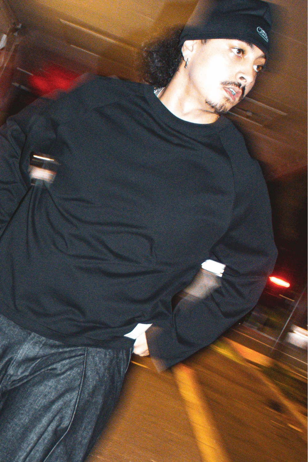 Crew Raglan Black/Black | CHECKS DOWNTOWN