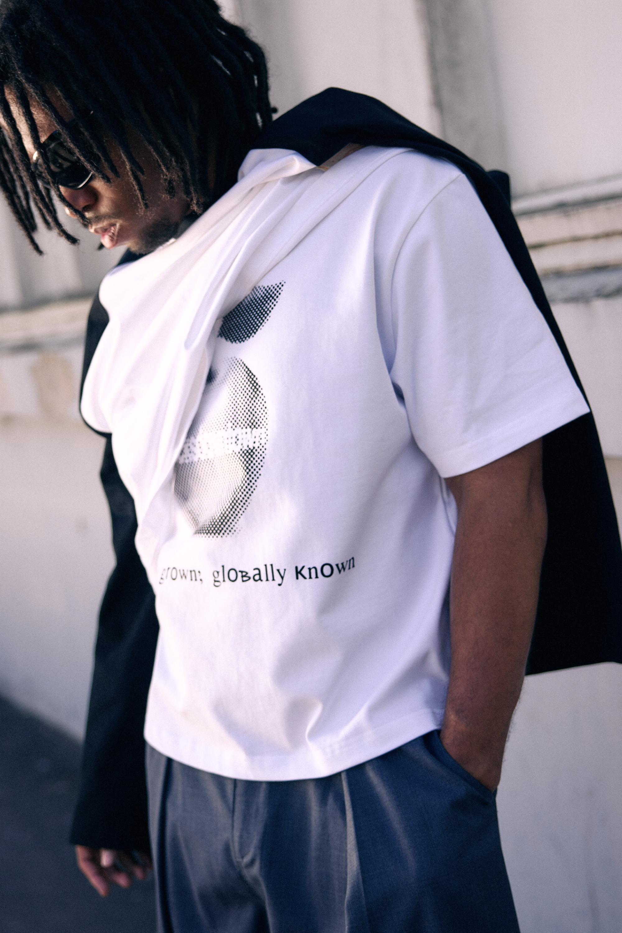 Apple T-shirt White | CHECKS DOWNTOWN