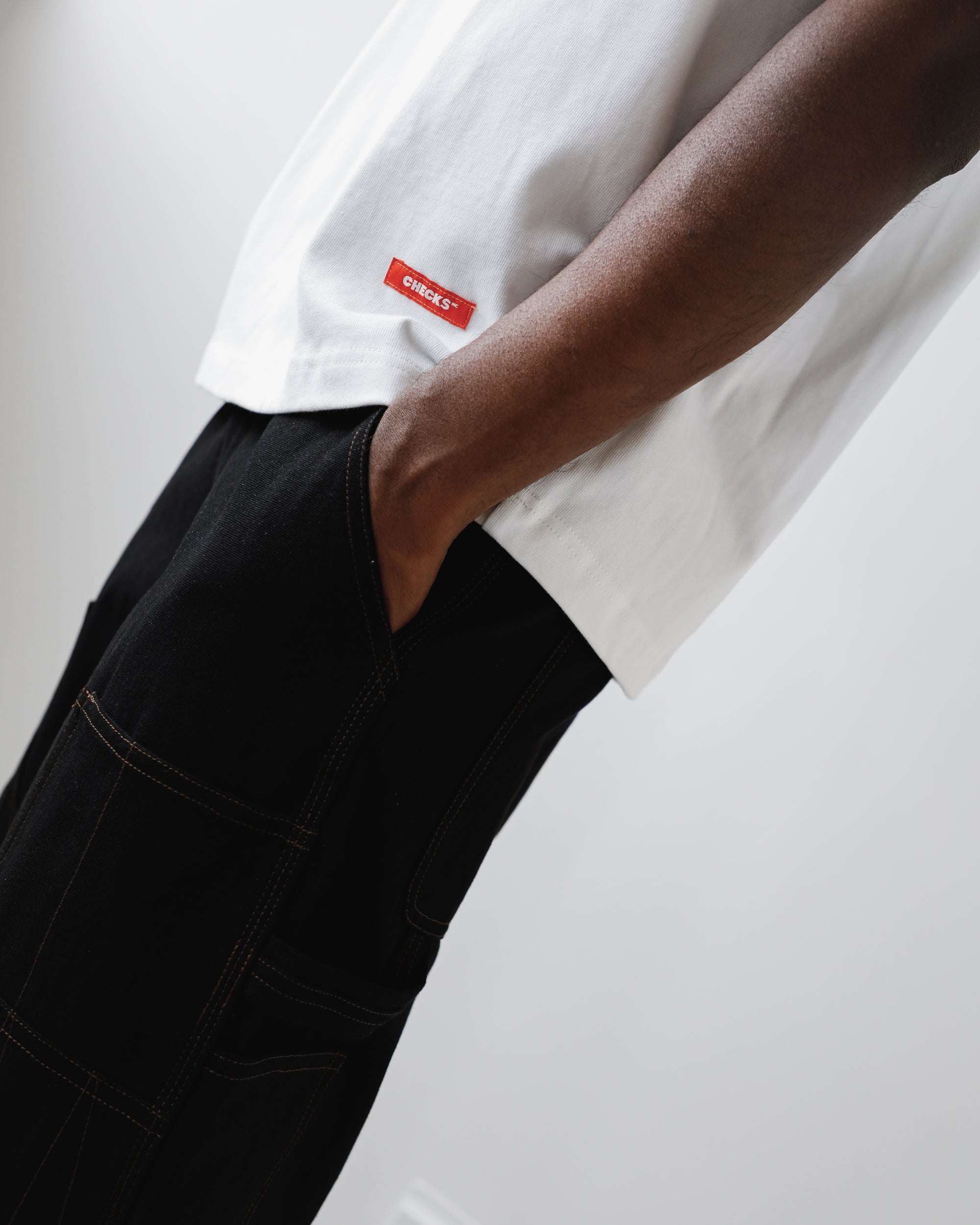 Evergreen Tee White | CHECKS DOWNTOWN