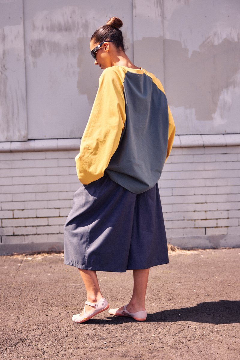 Hakama Shorts Charcoal Wool | CHECKS DOWNTOWN