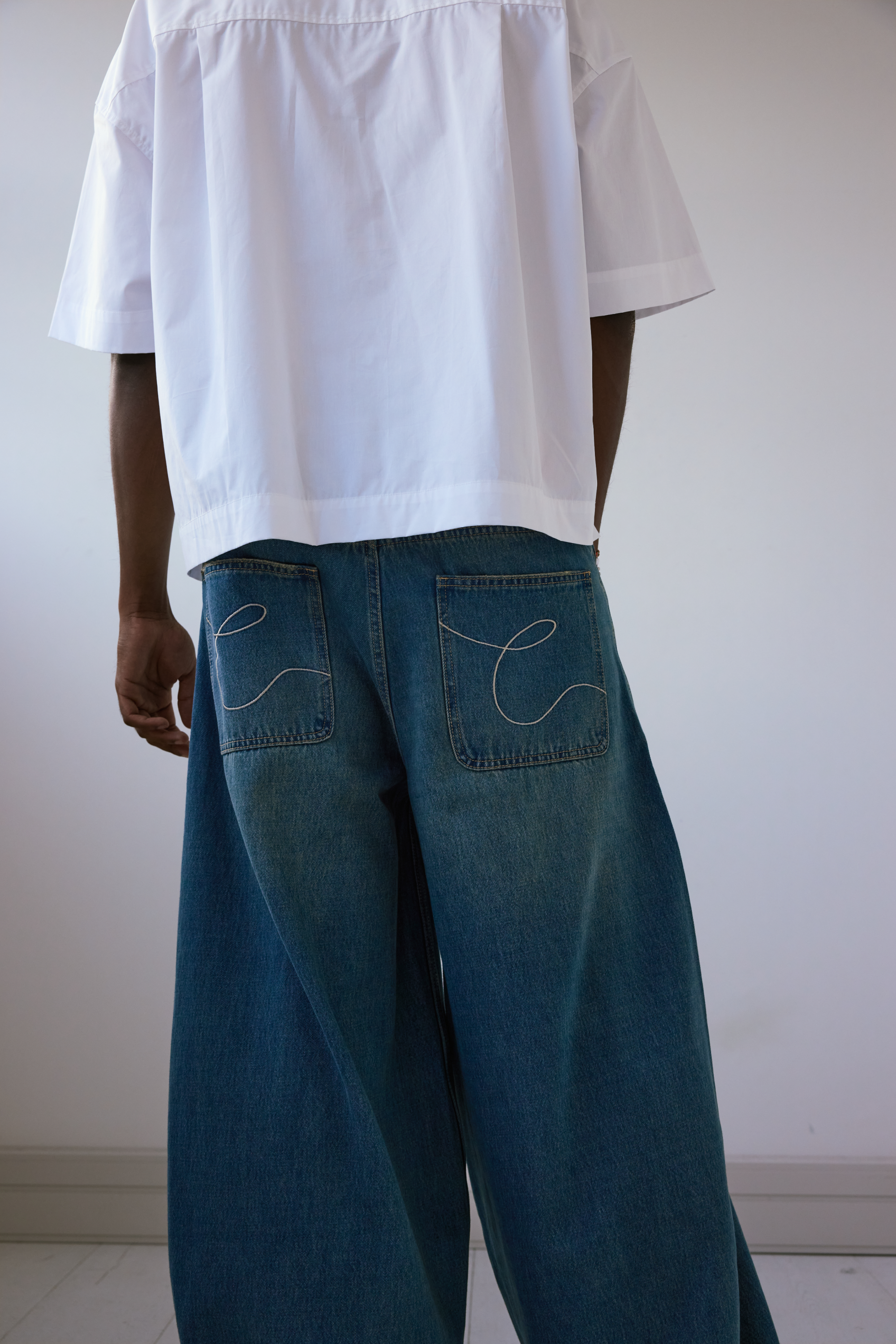 PLEIN SUD JEANS プレインスッド フランス製 タンクトップ 迷彩 Shop Smoke Rise Tapestry Fidelis Jeans JP25513SN-BLU blue | SNIPES USA